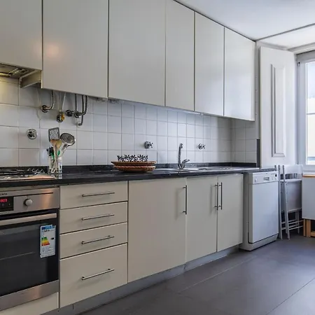 Chiado 3bedroom *